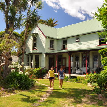 Meadowbank Homestead at Awaroa